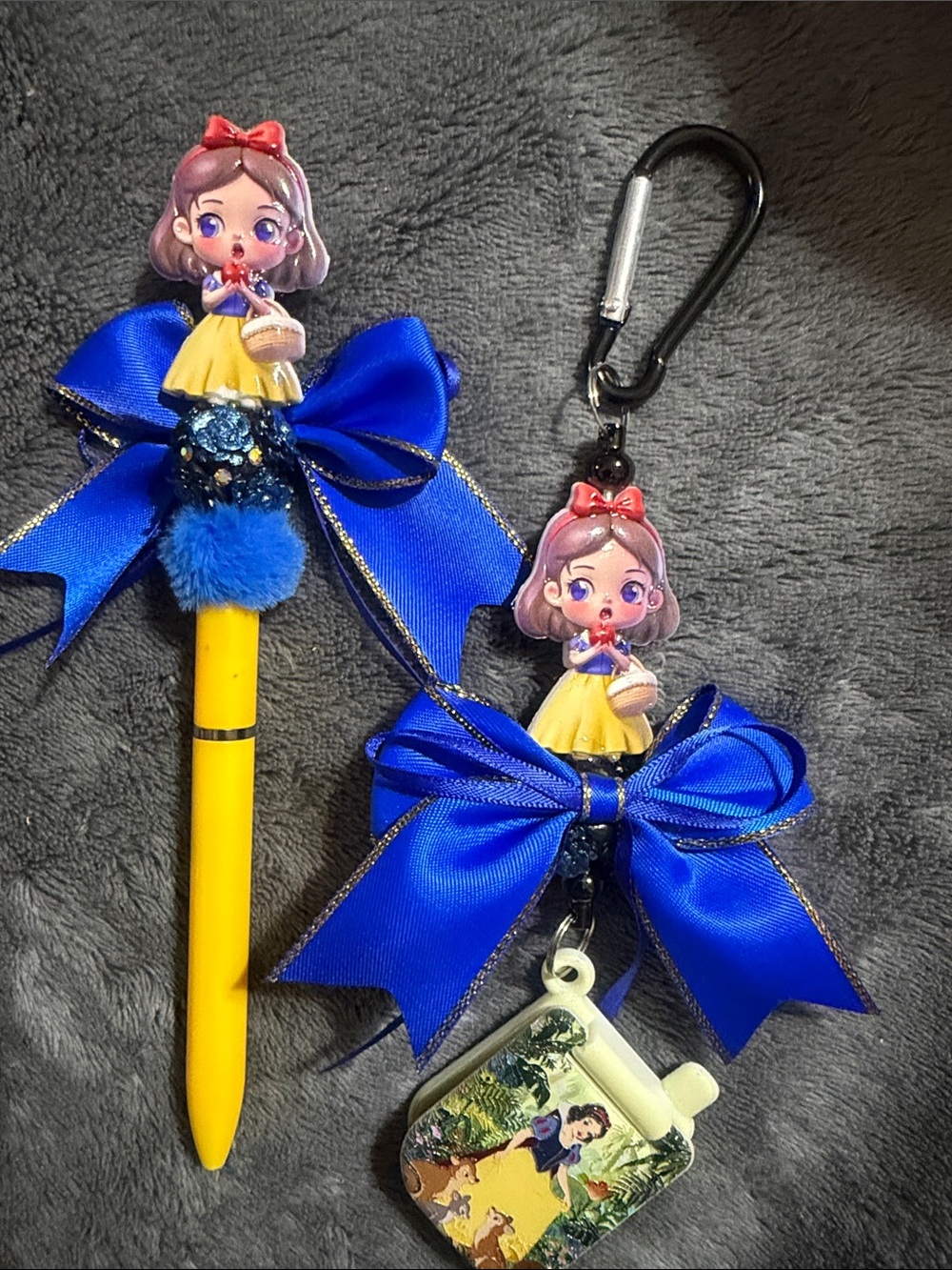 Blue Bow Princess Pen and Keychain set.